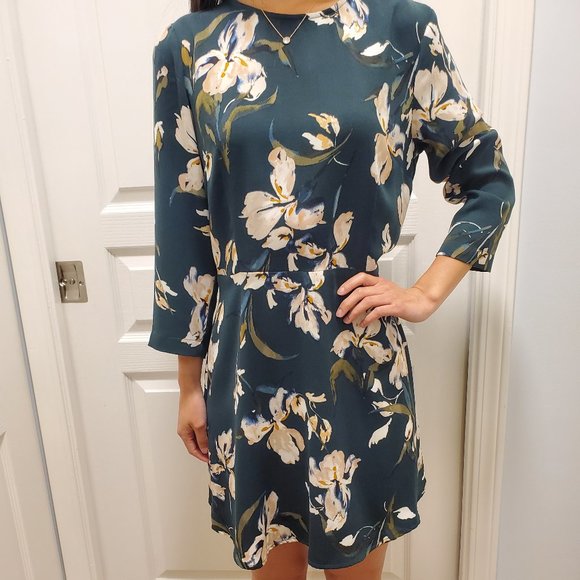 DYNAMITE Dark Green Floral Dress - Picture 1 of 2